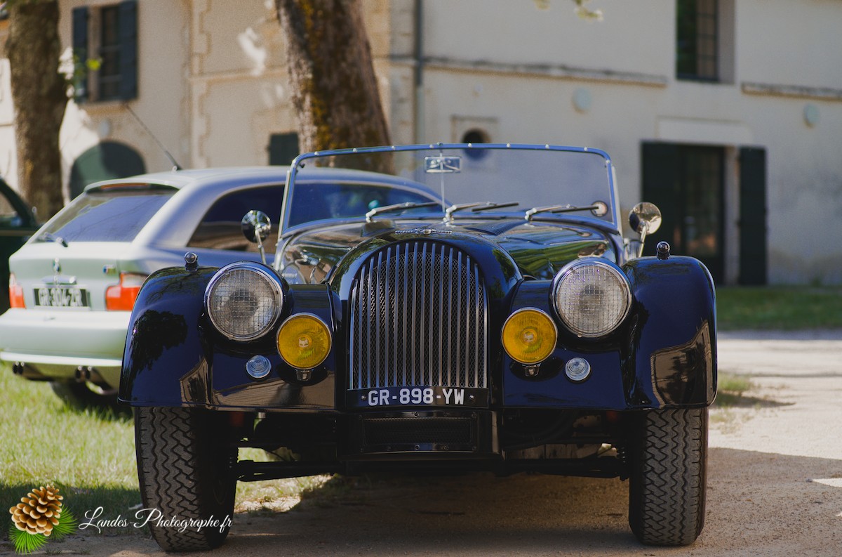 🚗 Car & Moto Addiction à Soustons : Le Charme Intemporel des Belles Anciennes
